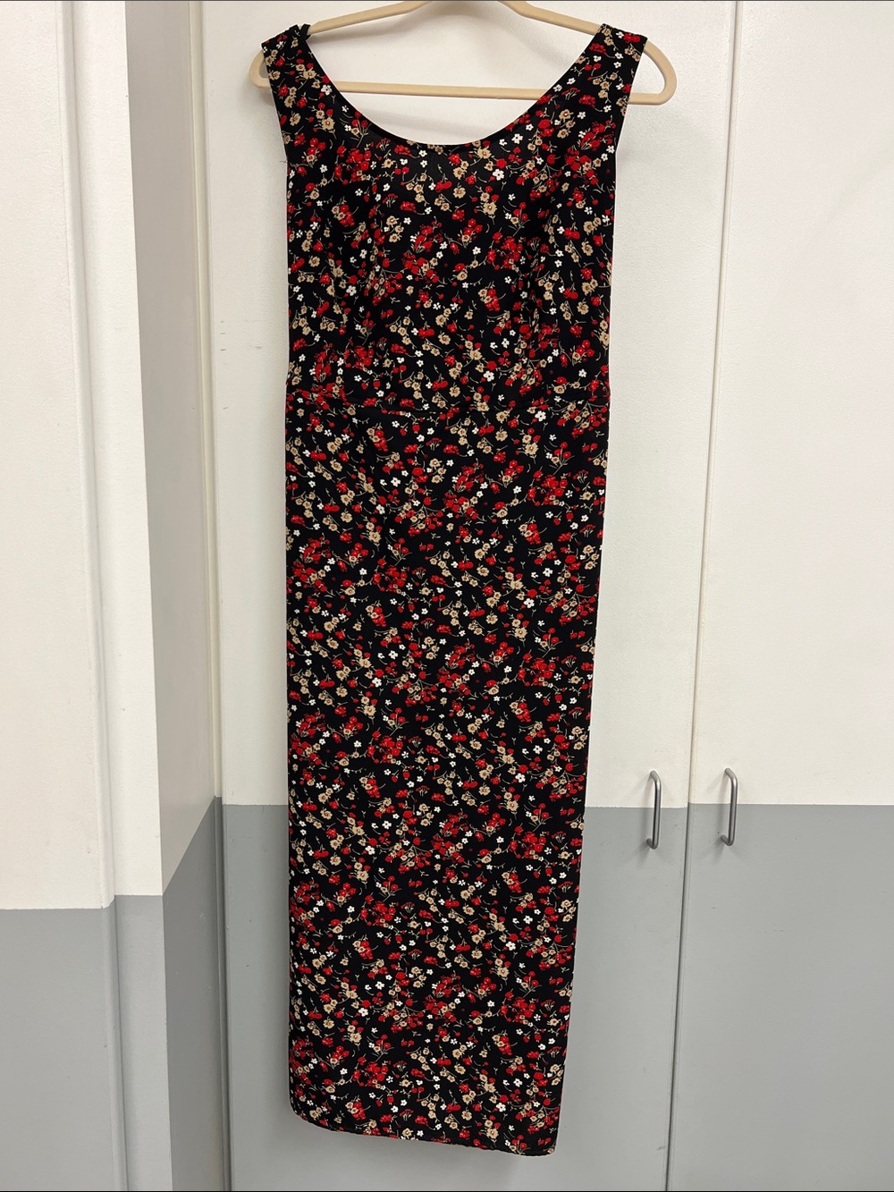 Vintage R&K Floral Printed Dress Tank Top Tie Back- Black and Red XL Woman 16W